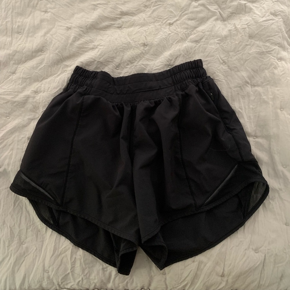 Lululemon size 4 Tall Hotty Hot Shorts bundle - Picture 8 of 10
